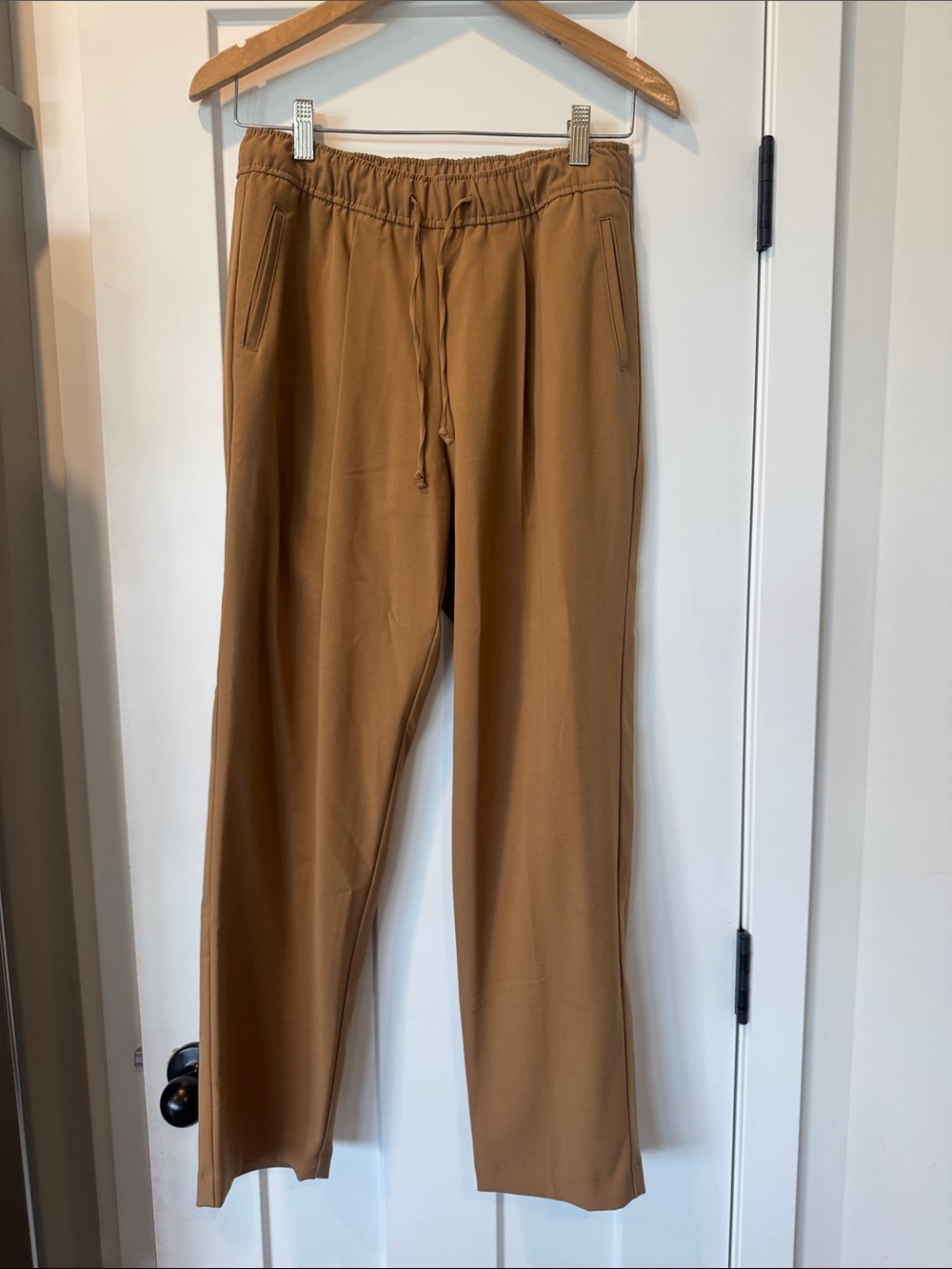Women’s Casual Drawstring Pants in Camel Brown